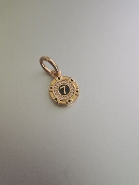 Pandora Lucky 7 Poker Chip Yellow Gold Plated